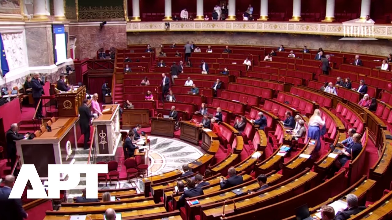 France Becomes First European Country to Ban Social Media for Children Under 15 | APT